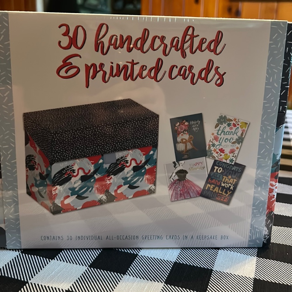 30 handcrafted & printed cards in a handcrafted box.